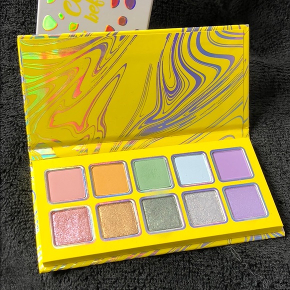 Kylie Cosmetics Other - Kylie Jenner “ Calm before the storm” Palette